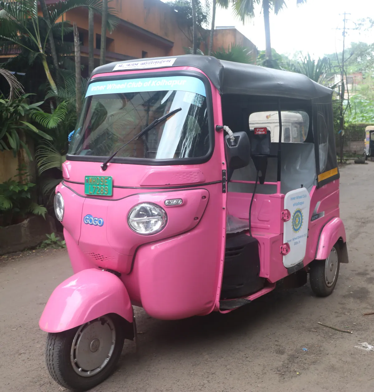 GatiGo Pink Auto Kolhapur